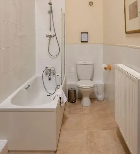 Wheelhouse . A Brick-built Barn Conversion *