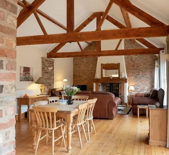 Wheelhouse . A Brick-built Barn Conversion * Thirsk