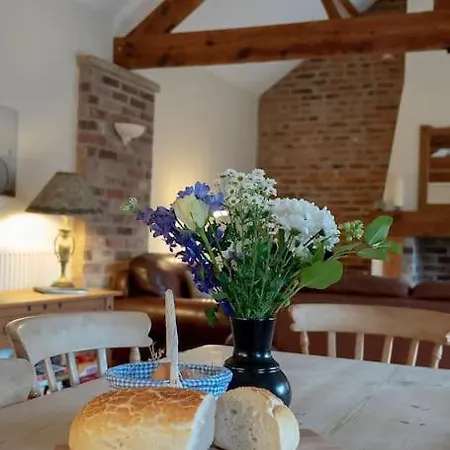 Apartment Wheelhouse . A Brick-built Barn Conversion